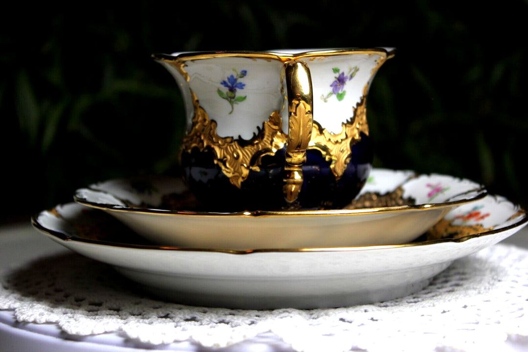 マイセン Bフォーム 花の絵が散りばめられたコバルトブルーの金縁コーヒーセット2