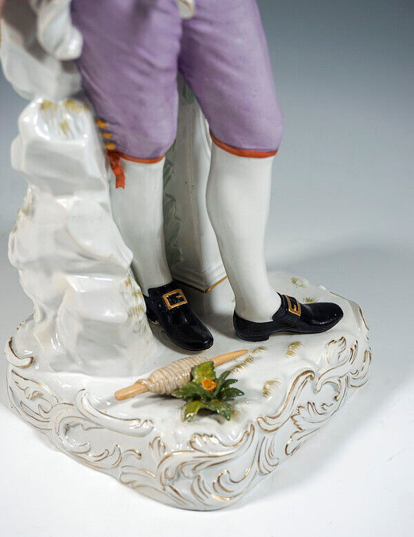 マイセン　トランプを持つ貴婦人　人形 マイセン人形 フィギュリン 題名『トランプをする女性』 アシエ