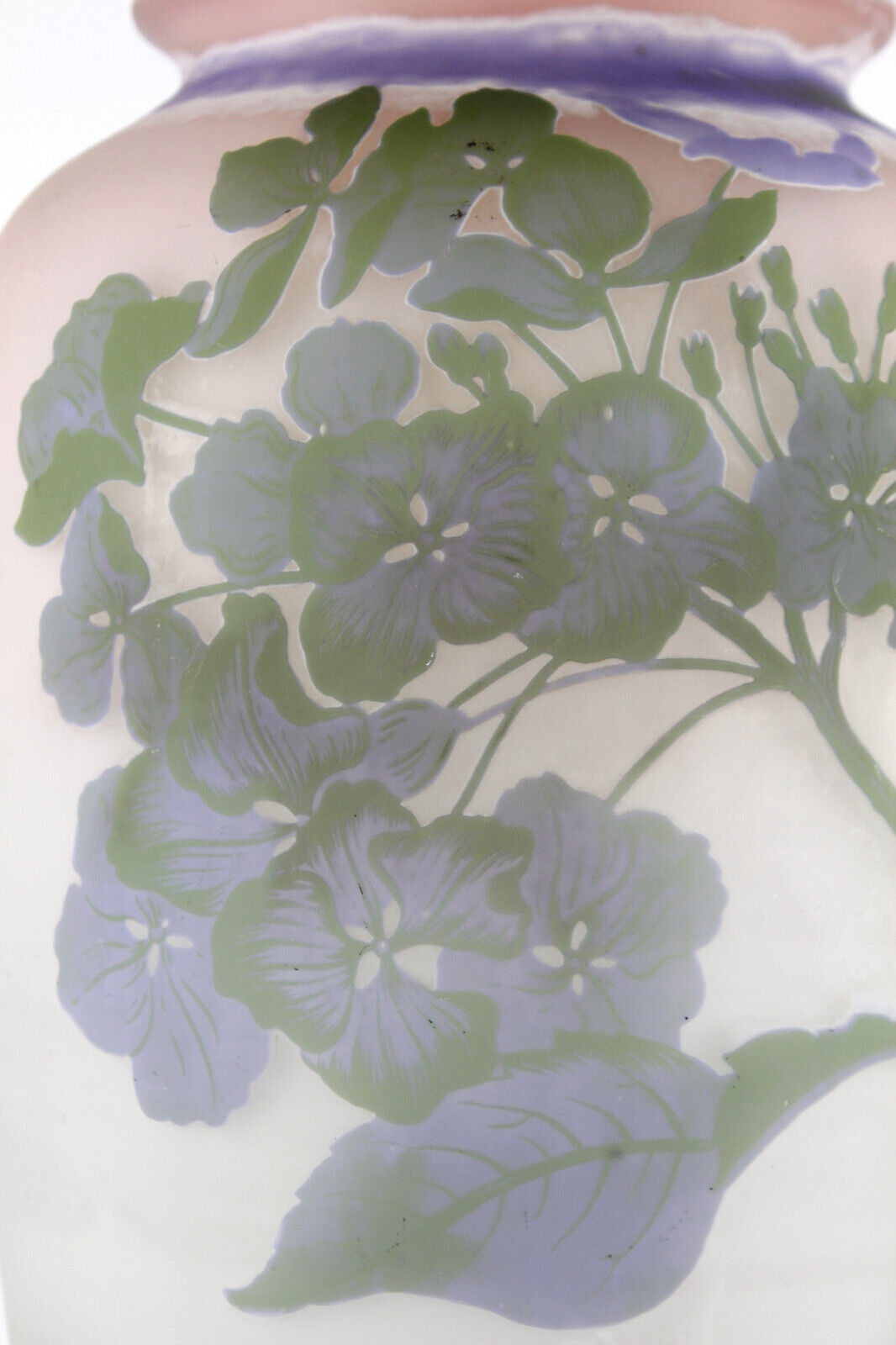 エミールガレ 紫陽花の花の花瓶 アールヌーヴォー時代のガラス作品