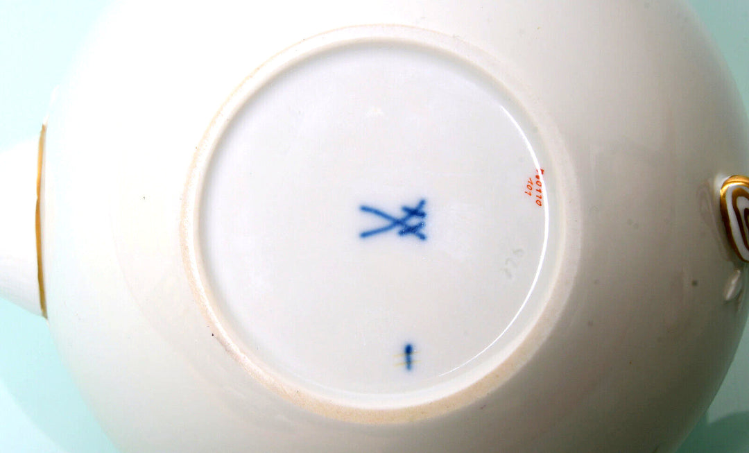 マイセン食器 ３つ花が描かれたティーセット（6人用）