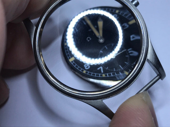 オメガ WW2 ダーティーダースウォッチ cal.30T2  希少な「VB」文字盤