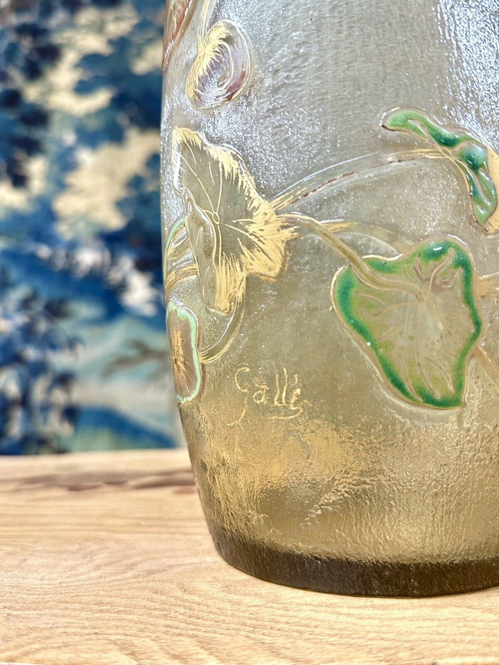エミールガレの初期作品　キンレンカの花の花瓶