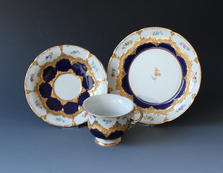 マイセン　Bフォーム　ネイビーカップ＆ソーサー＆プレートセット　２