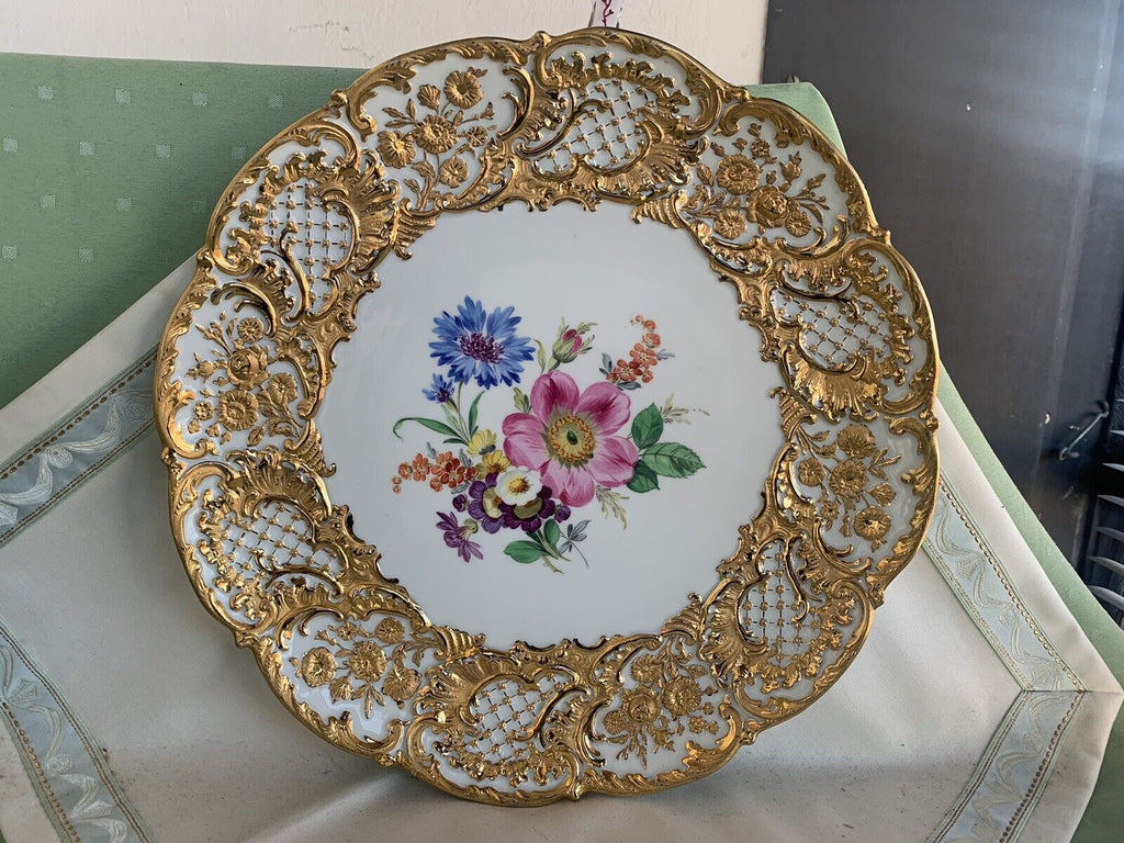 オールドマイセン！希少！色絵金彩虫花尽くし立体造形脚付きC/S。 値下げ不可商品 オールドマイセン！希少！色絵金彩虫花尽くし立体造形脚付きC/S