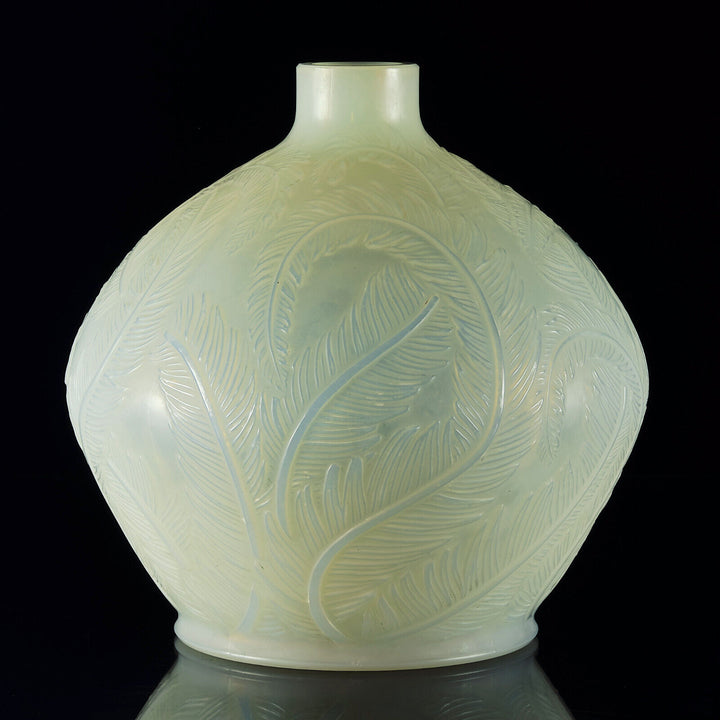 20世紀初頭 ルネ・ラリック フランス アールデコ調花瓶  「プリューム」