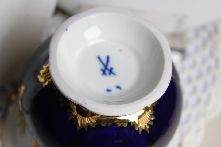 マイセン Bフォーム 花の絵が散りばめられたコバルトブルーの金縁コーヒーセット2