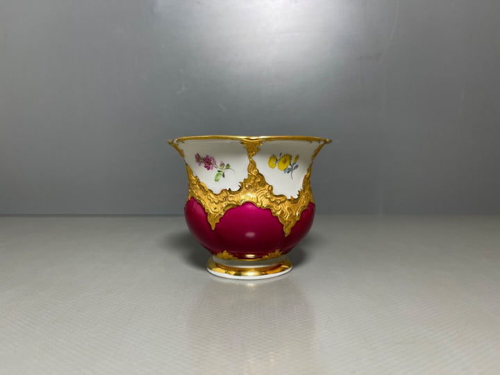 マイセン　Bフォーム　ワインレッドカップ＆ソーサー＆プレートセット　２級品