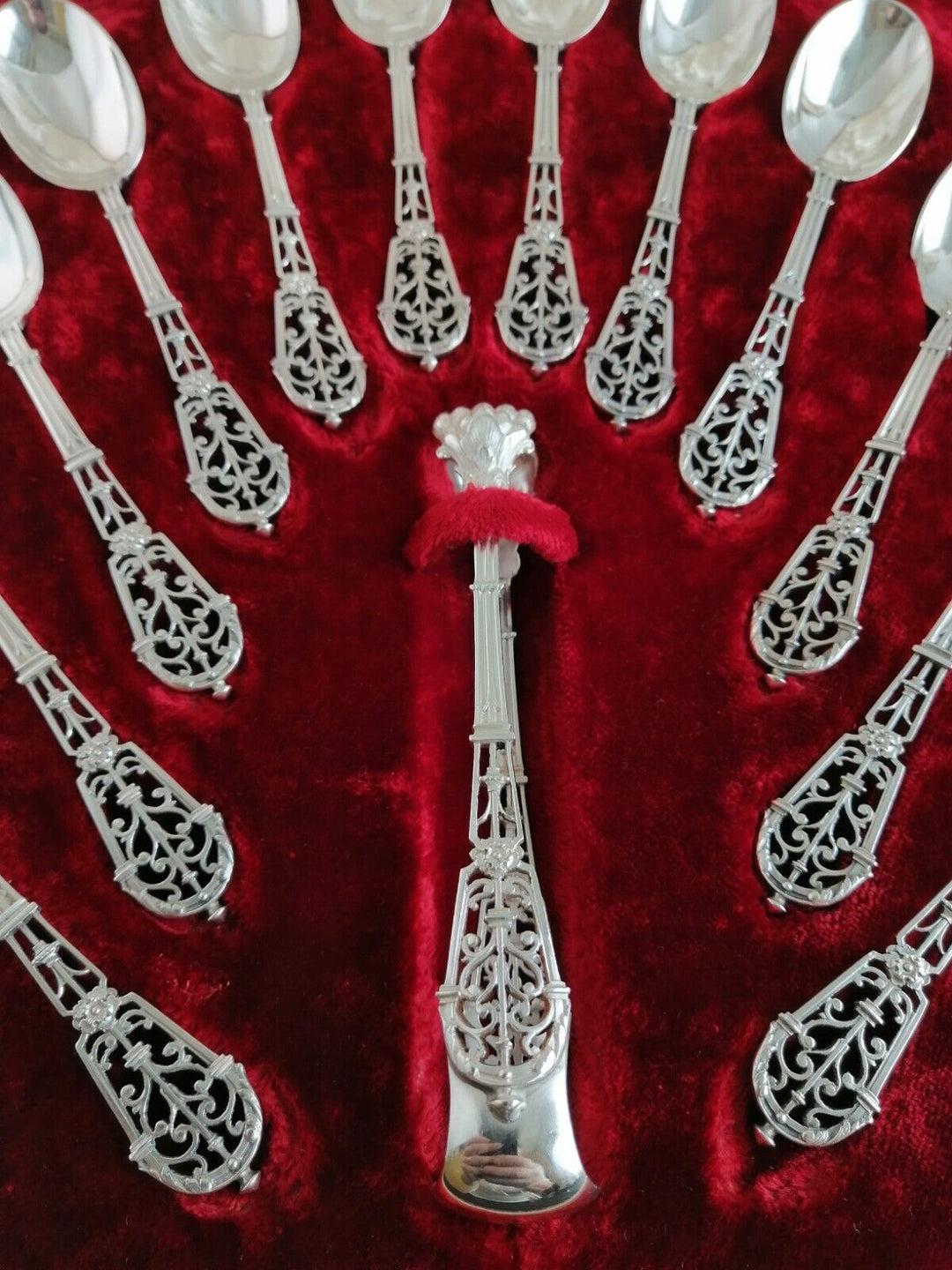 ピュイフォルカ フレンチ スターリングシルバー ゴシックルネッサンス フラットウェアセット