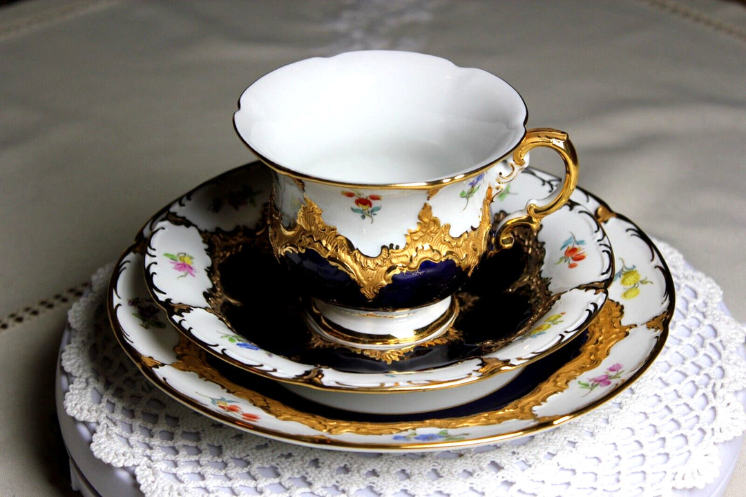 マイセン Bフォーム 花の絵が散りばめられたコバルトブルーの金縁コーヒーセット2