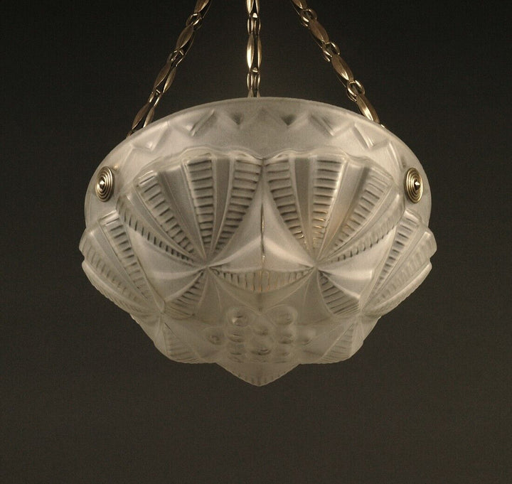 銀色の真鍮と型押しガラスのアールデコ調吊りランプ