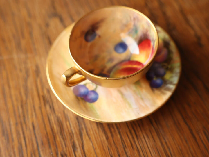 ロイヤルウースター フルーツ柄のカップ＆ソーサー イギリス 1926年頃