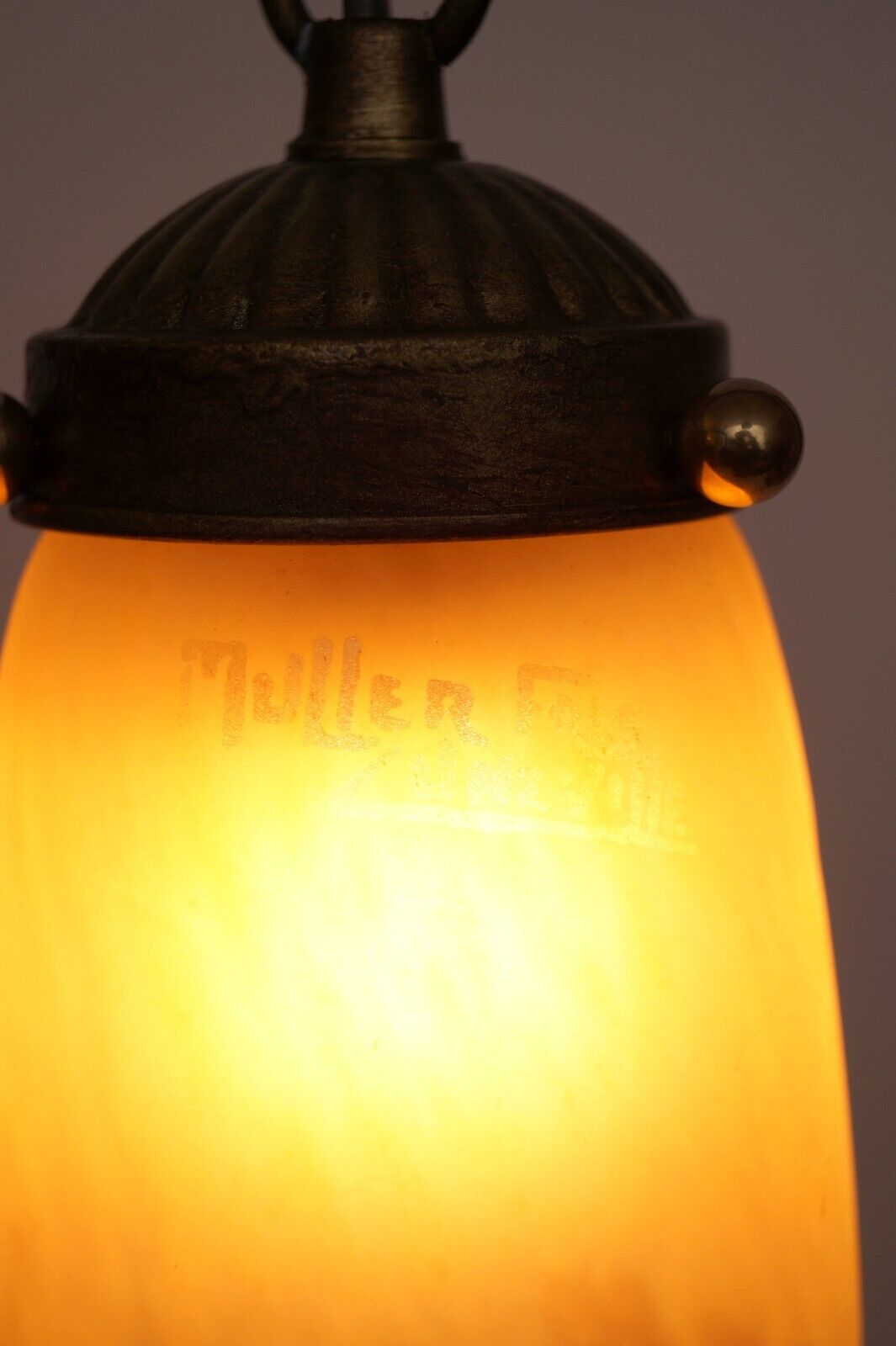 ミューラー兄弟 アールヌーボー調テーブルランプ「フィドラーズ・ガーデン」