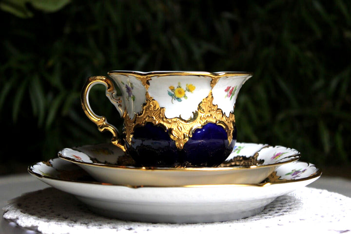 マイセン Bフォーム 花の絵が散りばめられたコバルトブルーの金縁コーヒーセット2