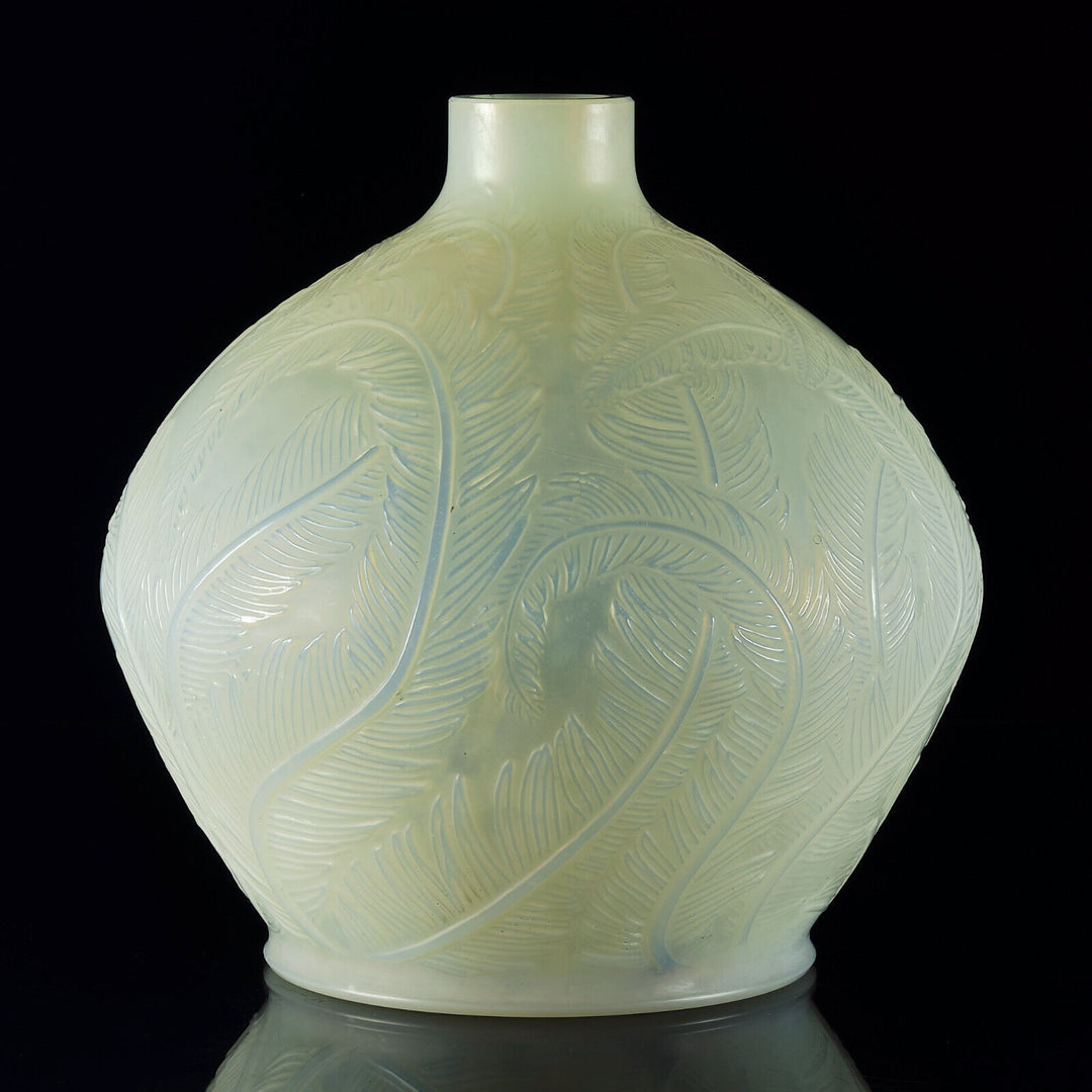 20世紀初頭 ルネ・ラリック フランス アールデコ調花瓶  「プリューム」