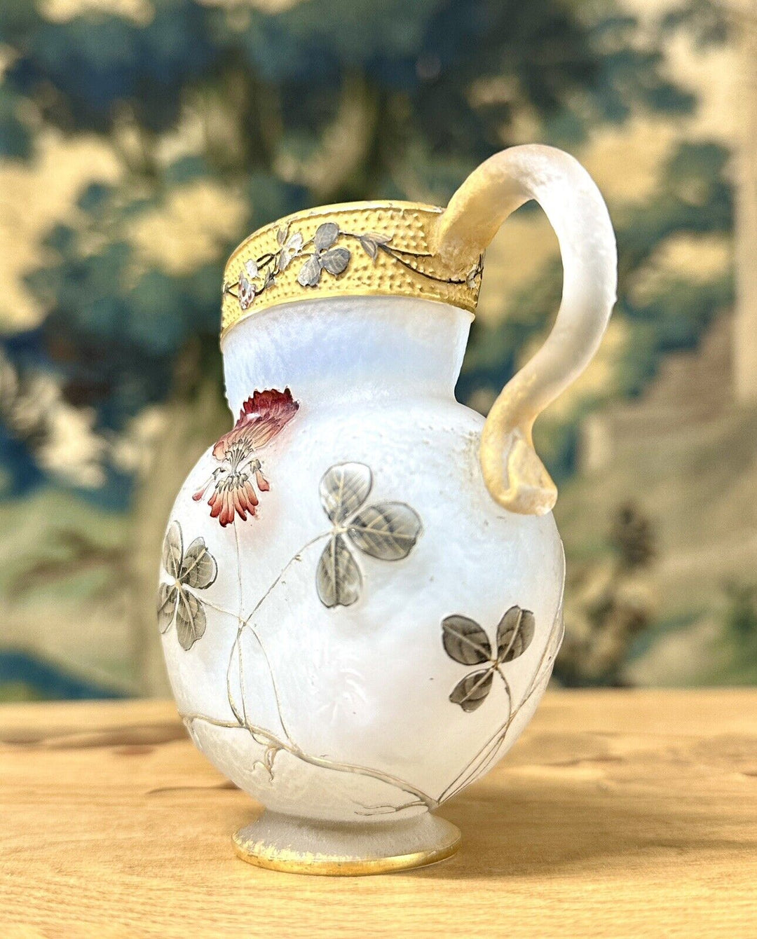 ドーム兄弟（ドームナンシー） 蓮華の花とクローバーの水差し　アールヌーボー時代