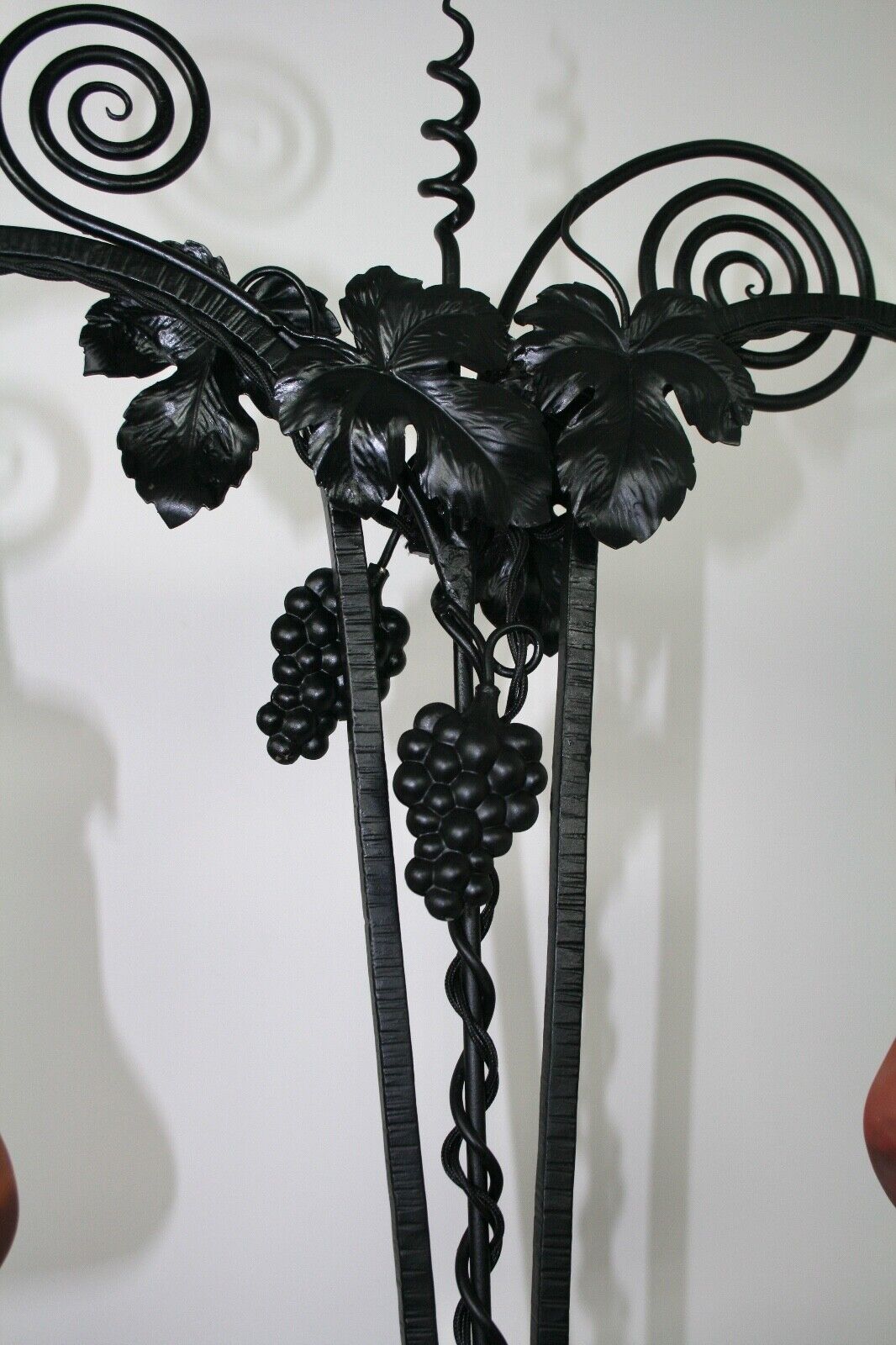 ミューラー兄弟 アールヌーボー調テーブルランプ 鍛鉄 1905-1920年頃の作品