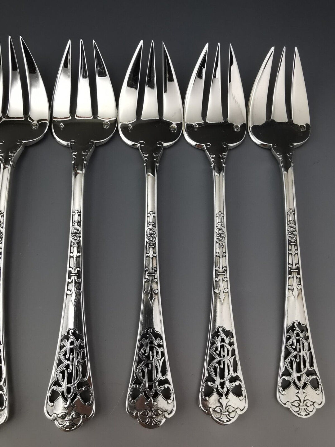 ピュイフォルカ シルバー オイスターフォーク6本セット フェール・ド・ランス モデル