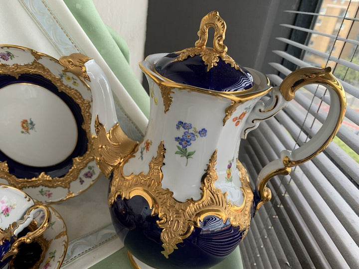 マイセン食器 Bフォーム　コバルトブルーに小花とグランツゴールドモデル　コーヒーセット