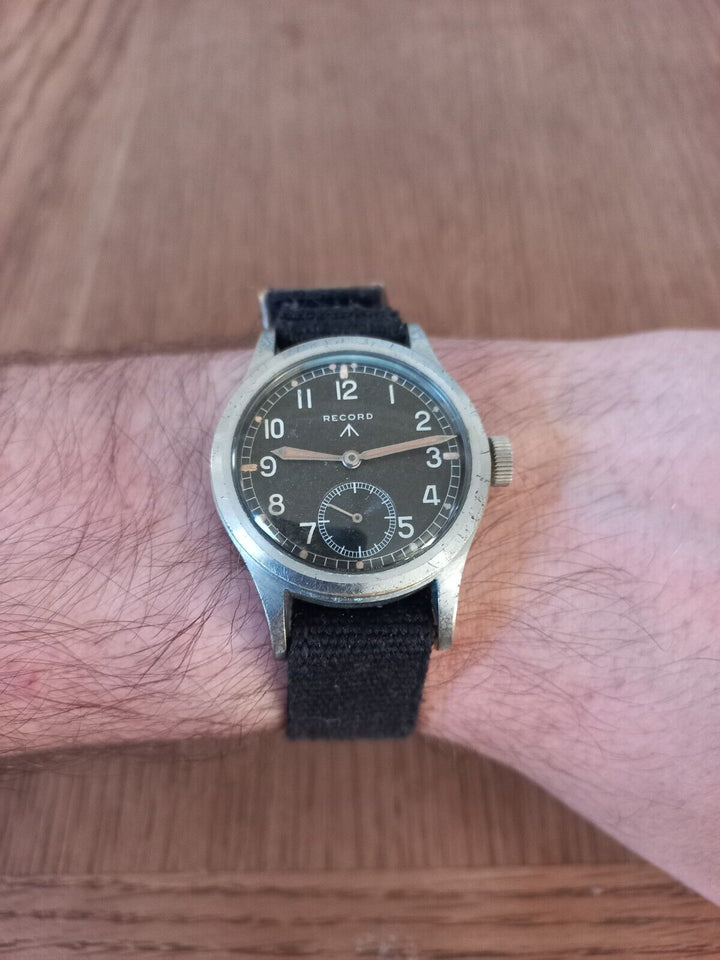 WW2 レコードWWW ダーティーダースウォッチ 整備済み