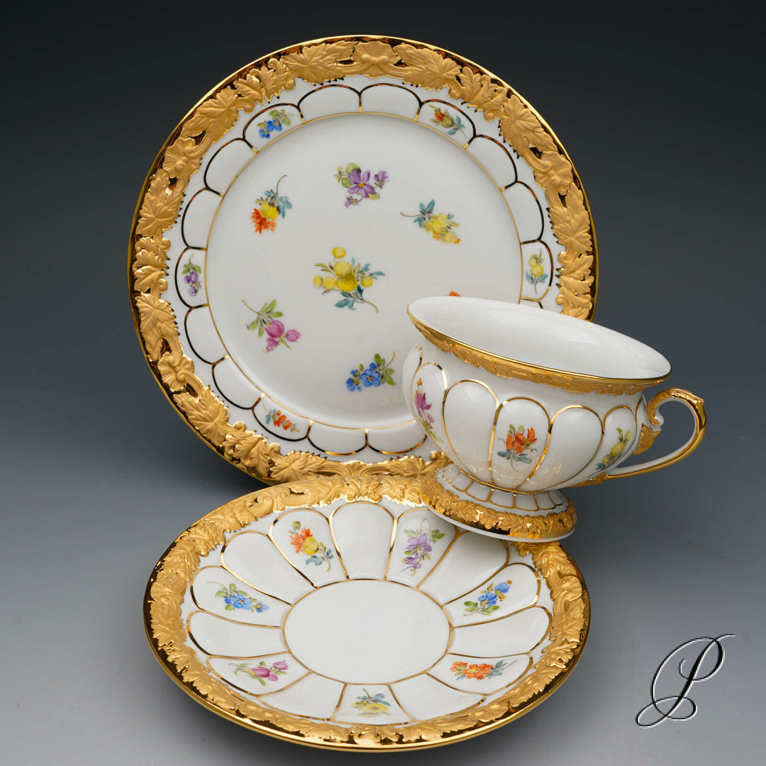 マイセンカップ　Xフォーム　カップ＆ソーサー＆プレート２