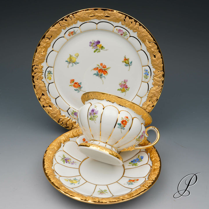 マイセンカップ　Xフォーム　カップ＆ソーサー＆プレート１