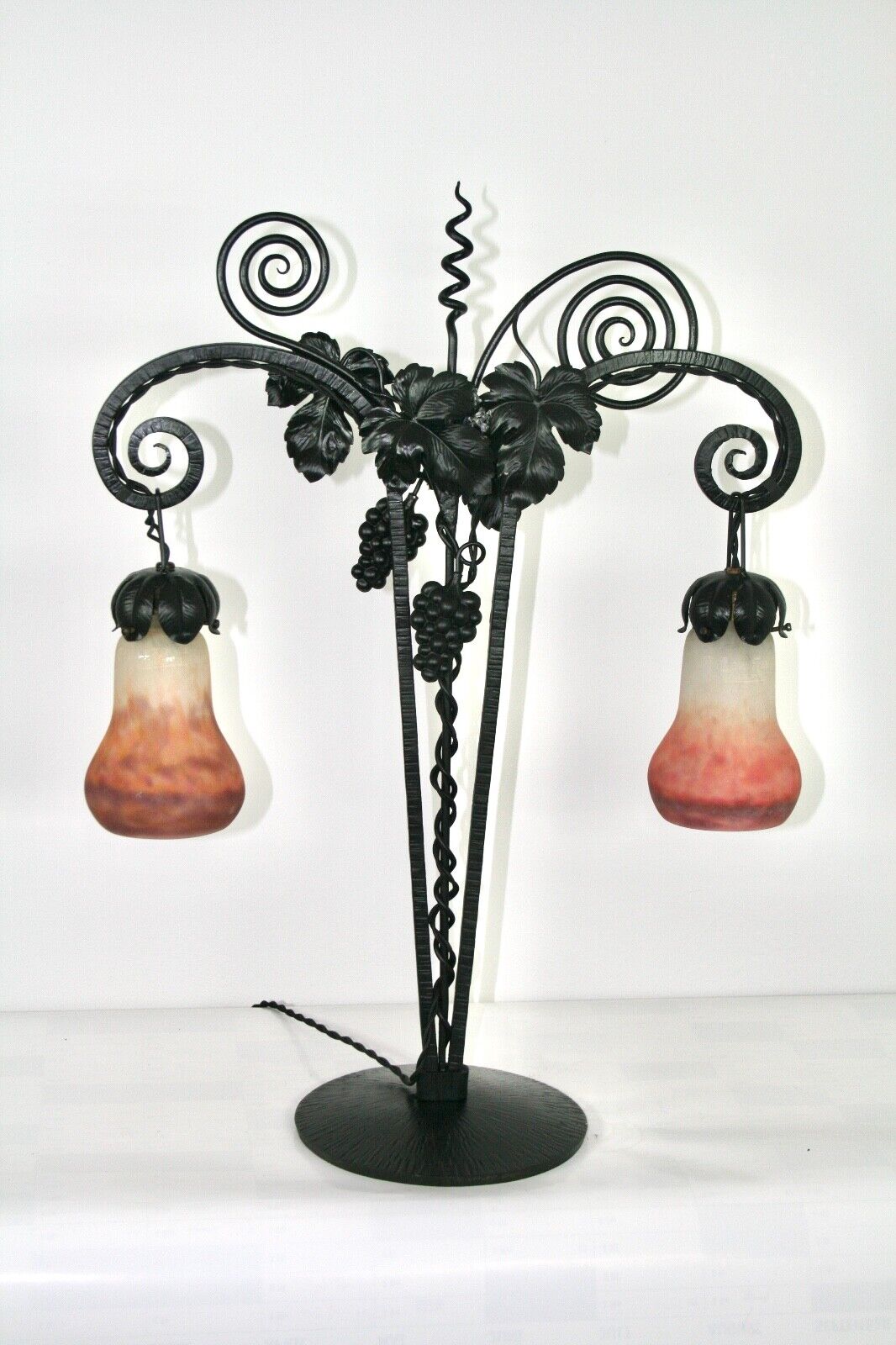 ミューラー兄弟 アールヌーボー調テーブルランプ 鍛鉄 1905-1920年頃の作品