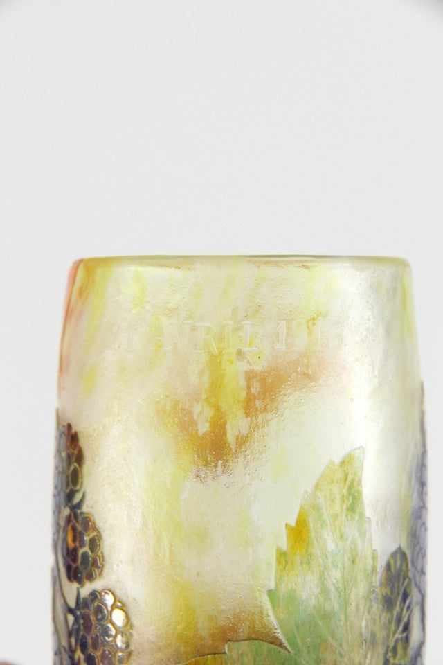 ドーム兄弟（ドームナンシー）ブラックベリーと枯葉の花瓶