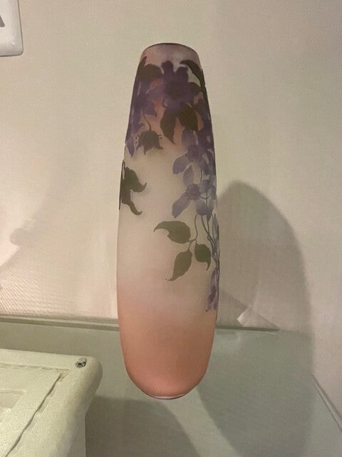 エミールガレ　藤の花の幻想的な花瓶