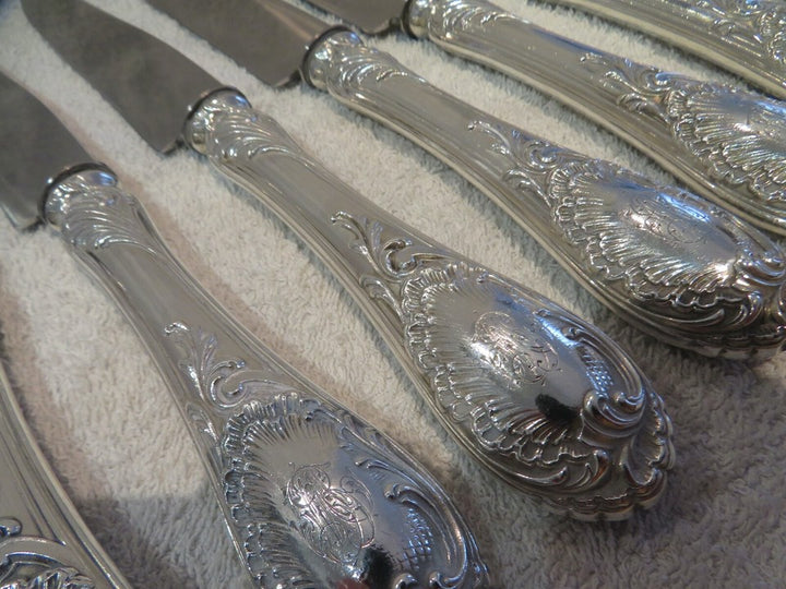 ピュイフォルカ 壮大なヴィンテージフレンチ950シルバー ディナーナイフ12点 ロココ様式