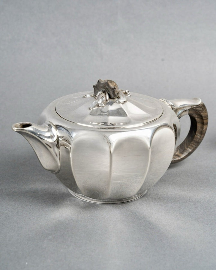 アール・ヌーヴォー様式の銀製ティー・コーヒーセット ジャン・ピュイフォルカ