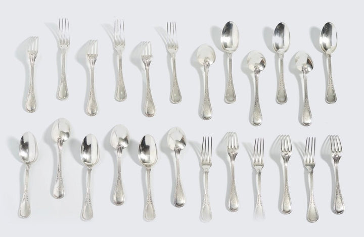 ピュイフォルカ 美しいアンティークフレンチ スターリングシルバー食器セット34ピース 19世紀