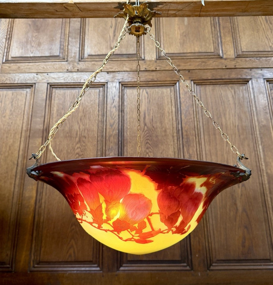 エミール・ガレ - 大型天井照明器具またはマグノリア装飾のバスクシャンデリア アール・ヌーヴォー様式