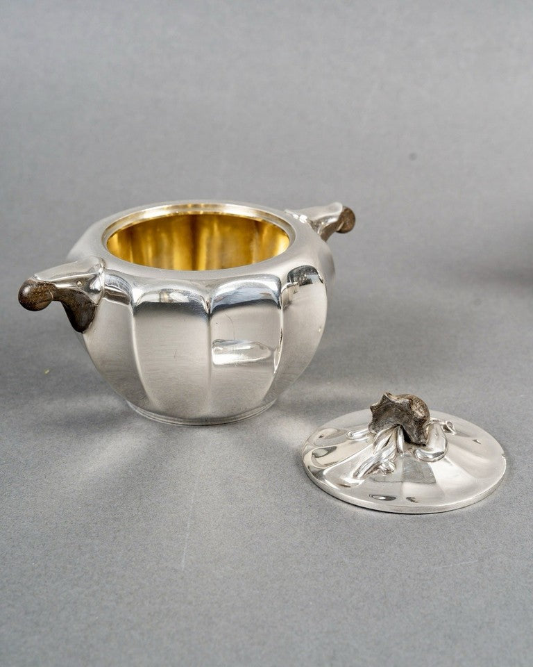 アール・ヌーヴォー様式の銀製ティー・コーヒーセット ジャン・ピュイフォルカ