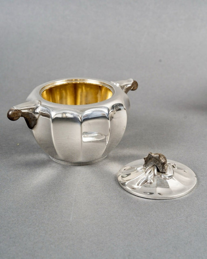 アール・ヌーヴォー様式の銀製ティー・コーヒーセット ジャン・ピュイフォルカ