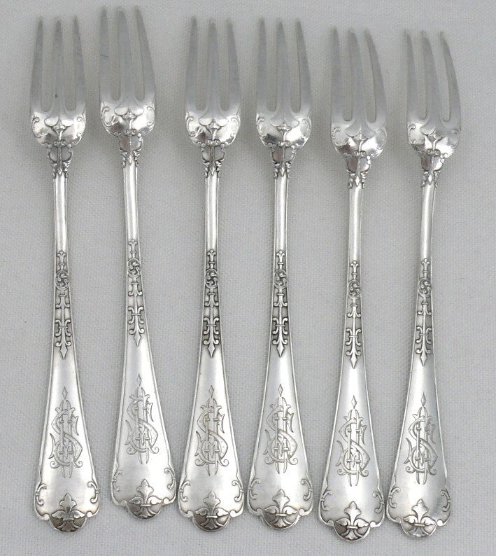 ピュイフォルカ フェール・ド・ランス・ア・クエ・ド・ラットモデル、デザート用カトラリー6点セット、ミネルヴァ銀製