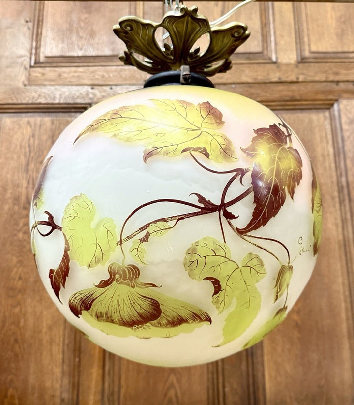 エミール・ガレ - アブチロンをあしらったペンダントライトまたは天井照明、アール・ヌーヴォー様式のシャンデリア