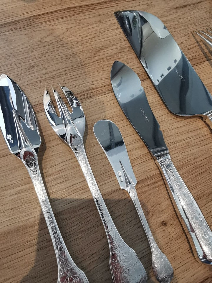 ピュイフォルカ 「スービーズ」 - テーブルウェアセット - 18点 純銀 ミネルヴァ