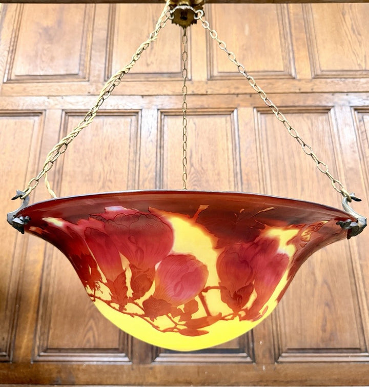 エミール・ガレ - 大型天井照明器具またはマグノリア装飾のバスクシャンデリア アール・ヌーヴォー様式