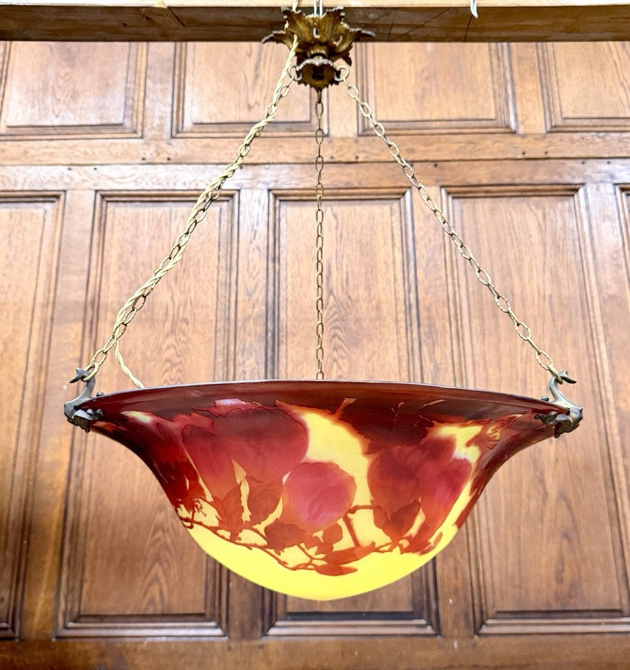 エミール・ガレ - 大型天井照明器具またはマグノリア装飾のバスクシャンデリア アール・ヌーヴォー様式