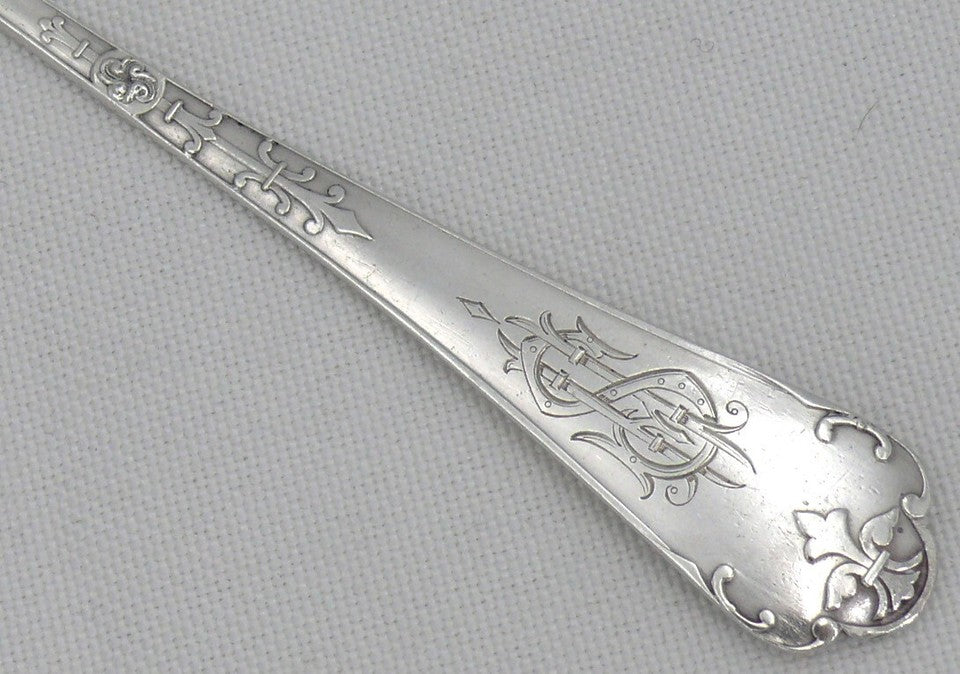 ピュイフォルカ フェール・ド・ランス・ア・クエ・ド・ラットモデル、デザート用カトラリー6点セット、ミネルヴァ銀製