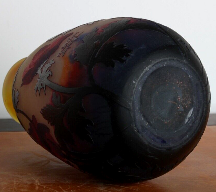 ミューラー兄弟　貴重な赤いアネモネの花瓶