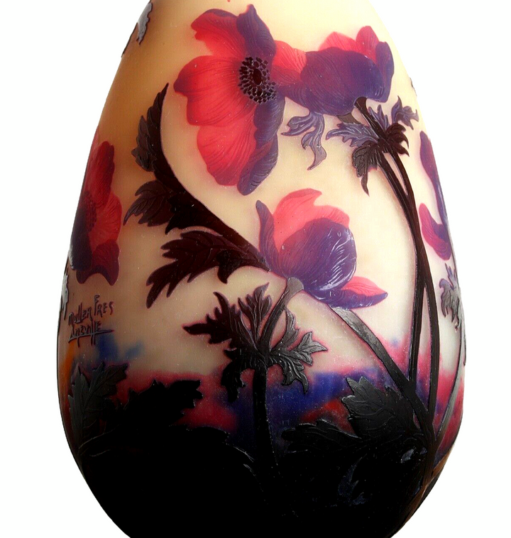 ミューラー兄弟　貴重な赤いアネモネの花瓶