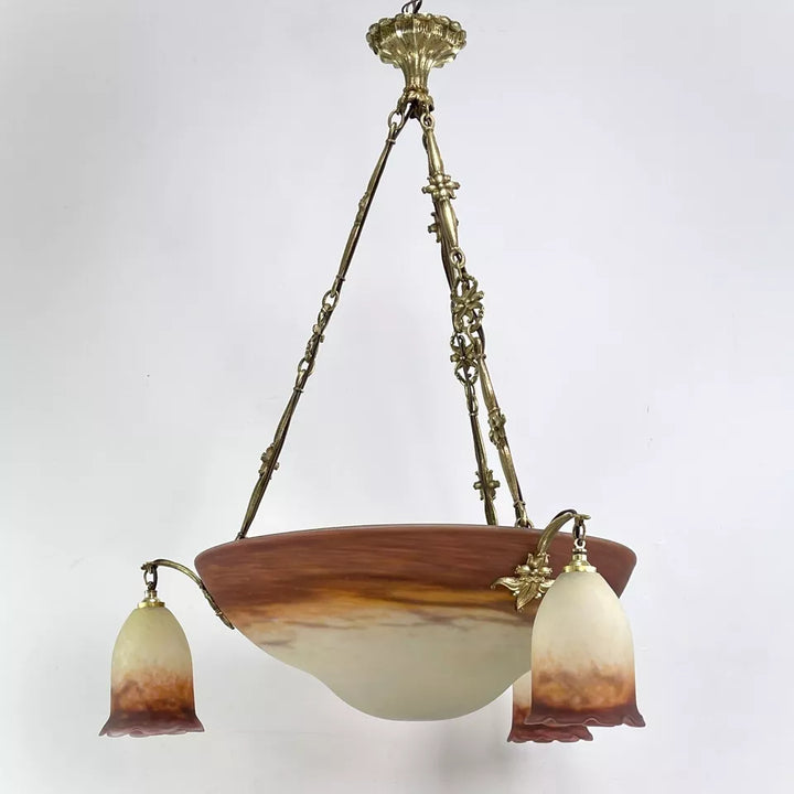 ミューラー兄弟 ピンク/白/薄紫のシャンデリア