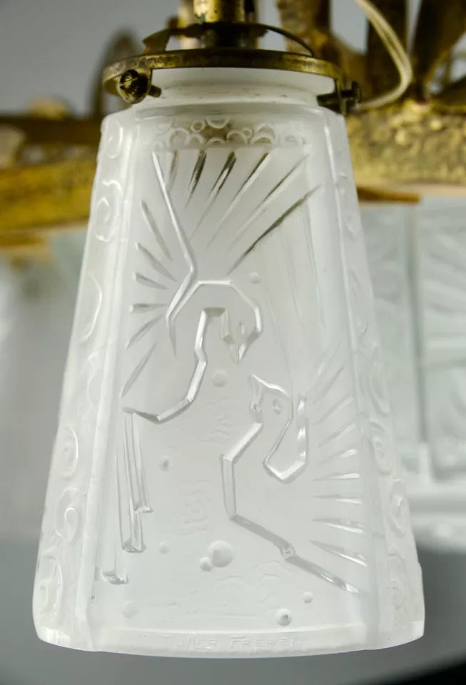 ミューラー兄弟 金縁と孔雀模様のシャンデリア