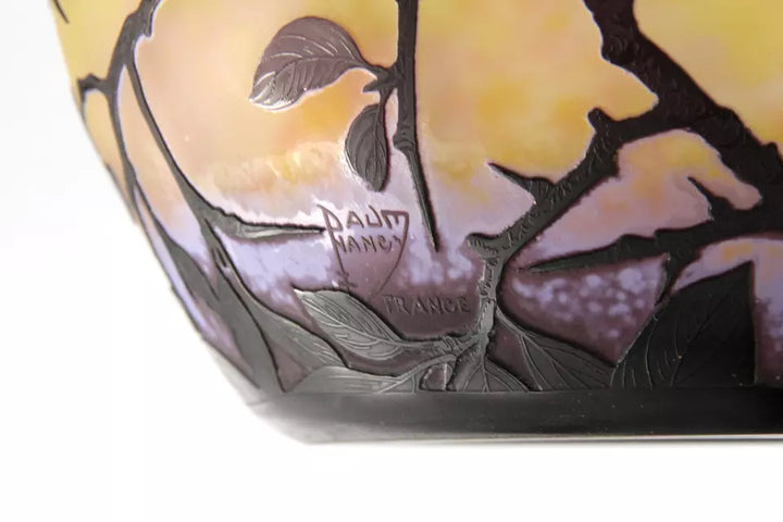 ドーム兄弟（ドームナンシー）スモモの実が描かれた鉢型の花瓶