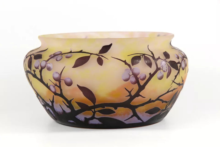 ドーム兄弟（ドームナンシー）スモモの実が描かれた鉢型の花瓶