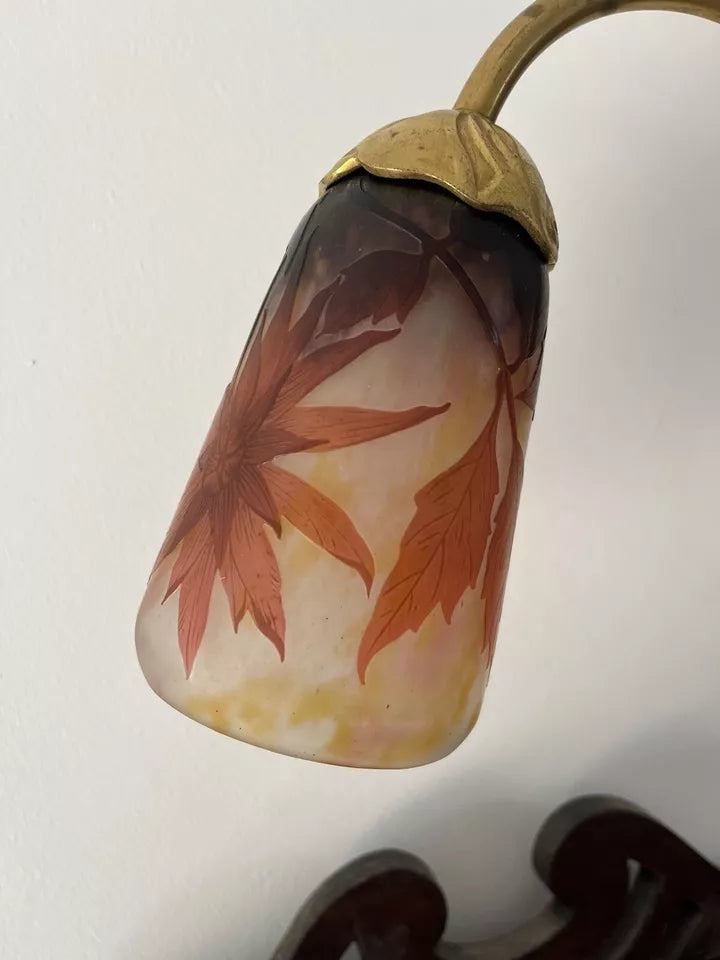 ドーム兄弟（ドームナンシー）菊の花が描かれたアンティークテーブルランプ