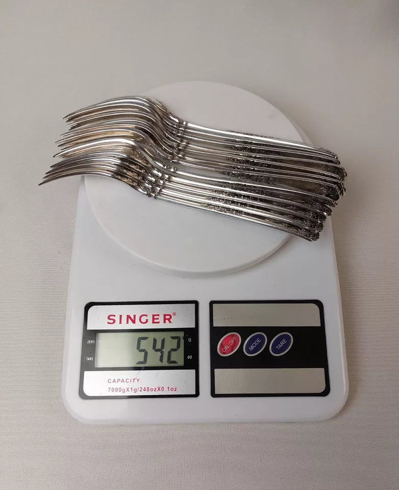 ピュイフォルカ 純銀製ミネルヴァデザートセット（24点）「ルイ15世」様式と専用ケース付き