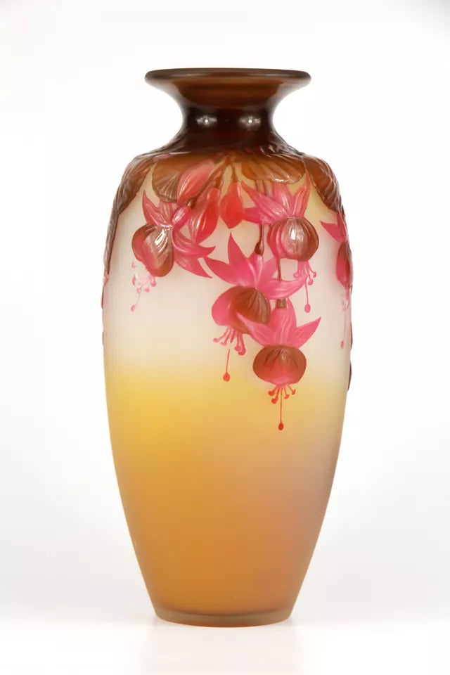 エミールガレ スフレの技法が使われたフクシアの花が描かれた壺型花瓶