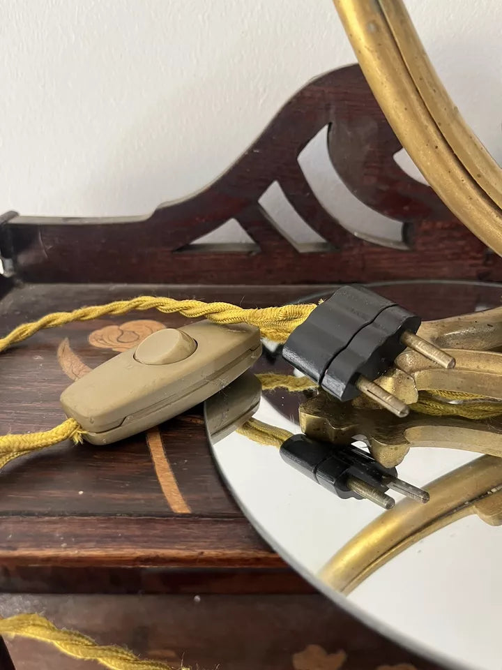 ドーム兄弟（ドームナンシー）菊の花が描かれたアンティークテーブルランプ